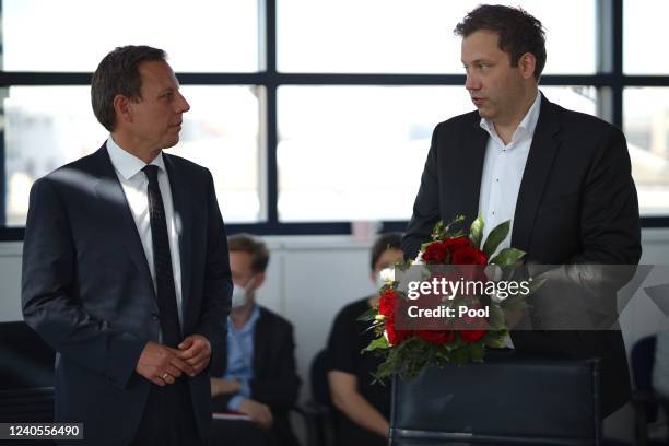 Top candidate Thomas Losse-Müller and Lars Klingbeil at the meeting of the SPD board after the state elections in Schleswig-Holstein in Berlin on May...