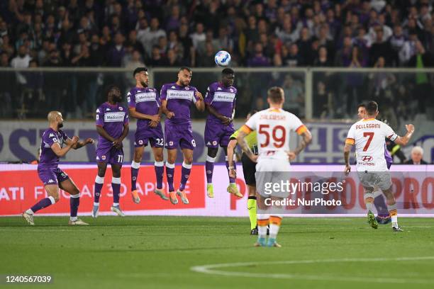 Lorenzo Pellegrini of AS Roma during the Serie A match between ACF Fiorentina and AS Roma on May 9, 2022 in Florence, Italy.