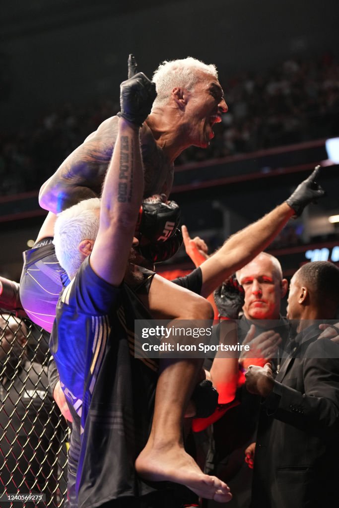 MMA: MAY 07 UFC 274