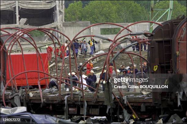 Elf Explosion 73 Elf Atochem Photos & High Res Pictures - Getty Images