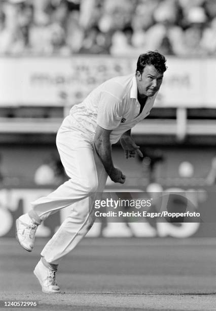 Derek Pringle of England bowling during the 1st Test match between England and Pakistan at Edgbaston, Birmingham, 6th June 1992. The match ended in a...
