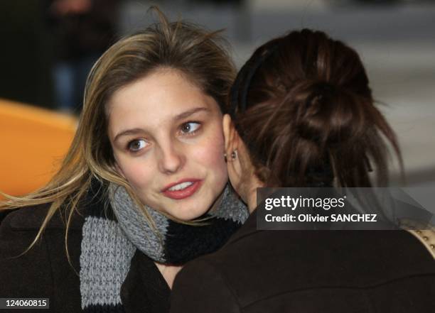 Romantic walk for Cecilia's daughter Jeanne-Marie Martin and boyfriend Gurvan Rallon in the streets of Broadway In New York, United States On March...