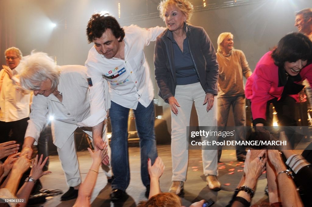 Age Tendre Et Têtes De Bois '(Tender Age, Wooden Heads), The Tour 2008 Of The Idols: Premiere Date In Province In Nancy, France On April 22, 2008.