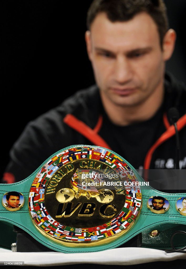 BOXING-WBC-WORLD-UKR-US-JOHNSON-KLITSCHKO