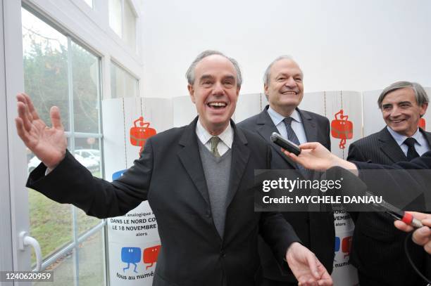 Le ministre de la Culture et de la Communication, Frédéric Mitterrand , le président du Conseil supérieur de l'audiovisuel, Michel Boyon et le...