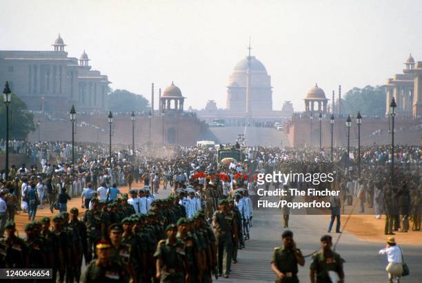 The funeral procession of Indian Prime Minister Indira Gandhi during her state funeral following her death a few days earlier, at Raj Ghat in New...