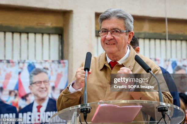 Jean-Luc MÃ©lenchon speaks on stage during his political announcement. French politician Jean-Luc MÃ©lenchon announced his decision not to stand for...