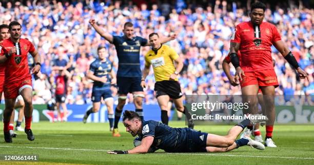 Dublin , Ireland - 14 May 2022; Hugo Keenan of Leinster scores his side's fourth try during the Heineken Champions Cup Semi-Final match between...