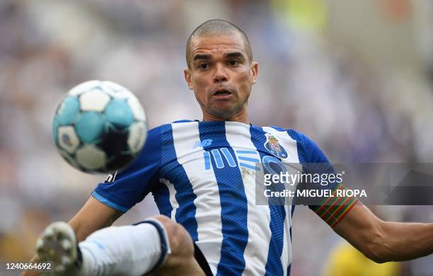 Porto's Portuguese defender Pepe controls the ball during the Portuguese league football match between FC Porto and GD Estoril Praia at the Dragao...