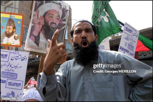 Demonstration of the pro -Taleban fundamentalist "Spahe Sahab Pakistan" against USA in Peshawar, Pakistan on September 23, 2001.