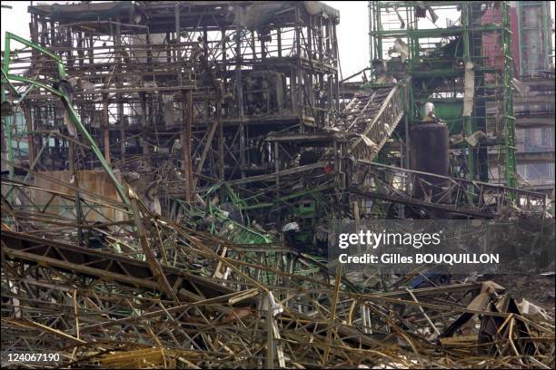 Elf Explosion 73 Elf Atochem Photos & High Res Pictures - Getty Images