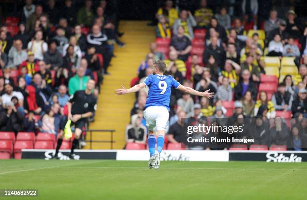 Jamie Vardy of Leicester City celebrates after scoring to make it 1-2 during the Premier League match between Watford and Leicester City at Vicarage...