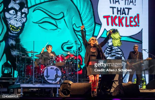 Pasadena, CA Blondie performs at the Cruel World festival at Rose Bowl in Pasadena on Saturday, May 14, 2022.