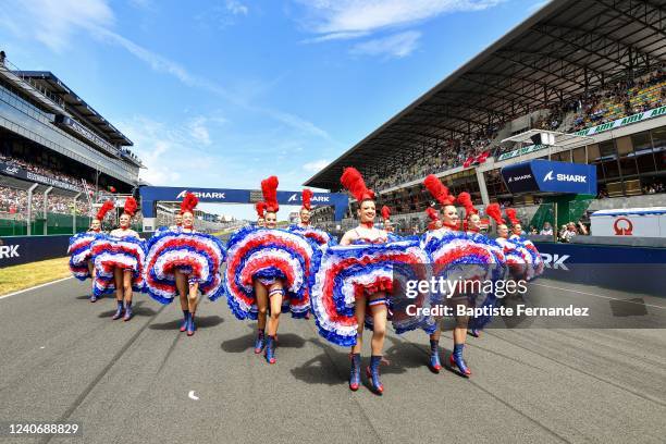 The dancers of the Moulin Rouge perform the French cancan before the Grand Prix of France on May 15, 2022 in Le Mans, France.