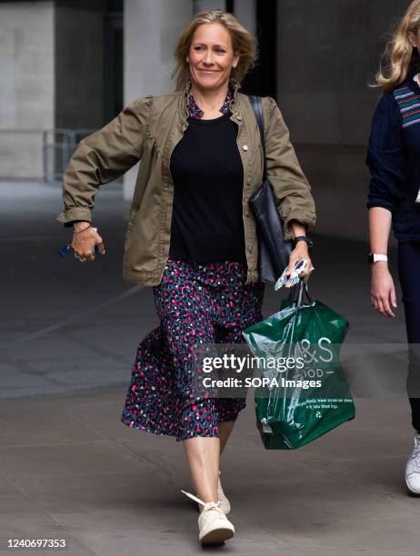 Sophie R A 6,937 Bbc Tv Presenter Stock Photos, High-Res Pictures, and Images ...
