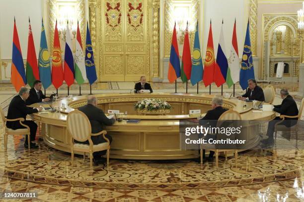 Secretary General Stanislav Zas, Armenian Prime Minister Nikol Pashinyan, Belarussian President Alexander Lukashenko, Russian President Vladimir...