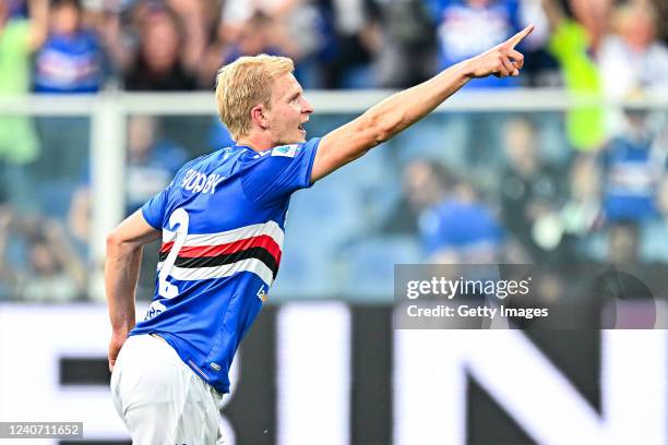 Morten Thorsby of Sampdoria celebrates after scoring a goal during the Serie A match between UC Sampdoria and ACF Fiorentina at Stadio Luigi Ferraris...
