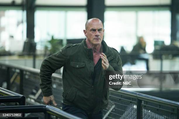 Streets Is Waiting" Episode 221 -- Pictured: Christopher Meloni as Det. Elliot Stabler --