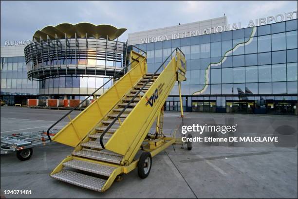 Illustration: Austrian airlines In Vienna, Austria In 2002 - Schwechat airport.