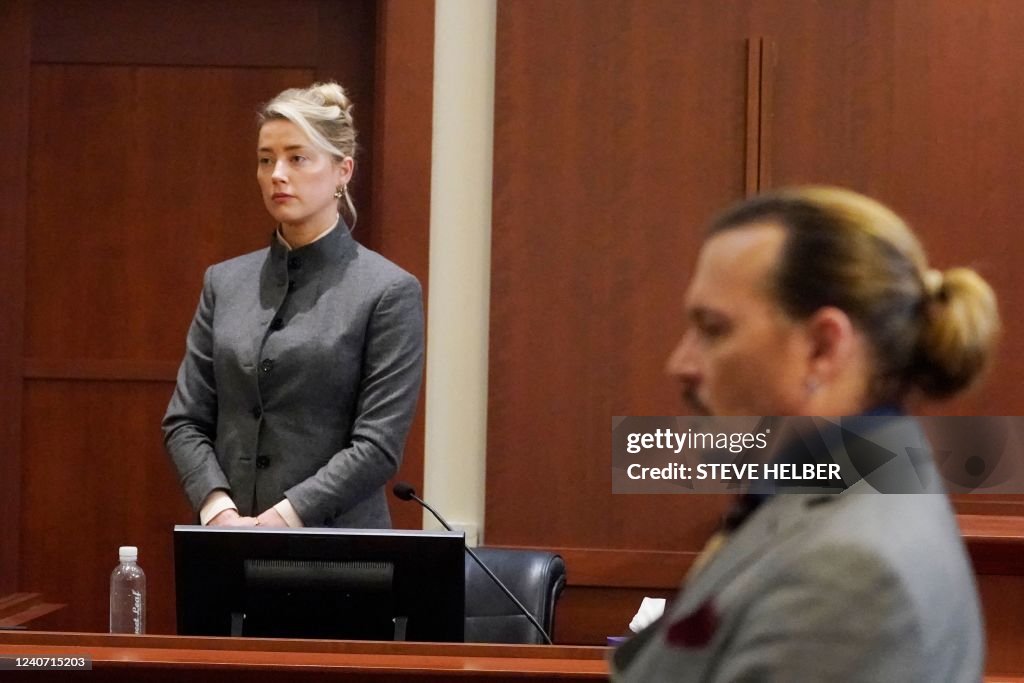 TOPSHOT-US-COURT-DEPP-HEARD