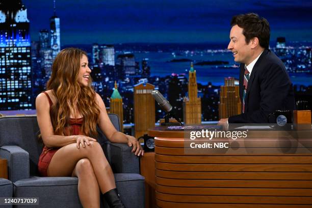 Shakira Jimmy Fallon Photos and Premium High Res Pictures - Getty Images