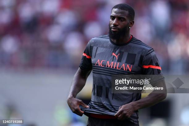 Tiemoue Bakayoko of Ac Milan during warm up before the Serie A match between Ac Milan and Atalanta Bc. Ac Milan wins 2-0 over Atalanta Bc.