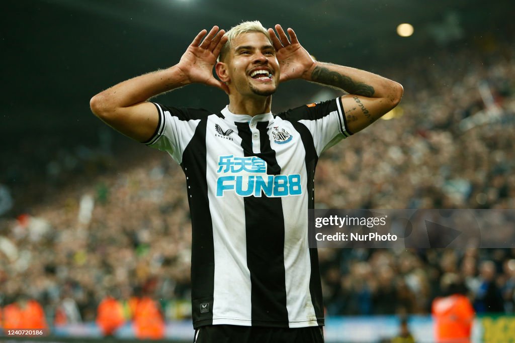 Newcastle United v Arsenal - Premier League