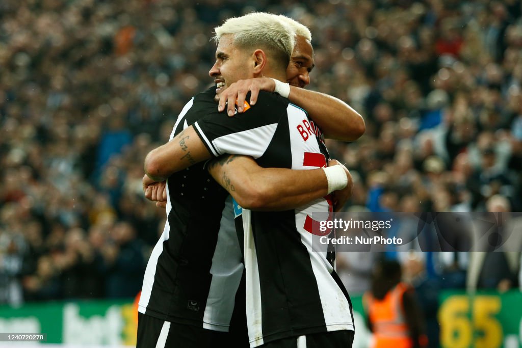 Newcastle United v Arsenal - Premier League