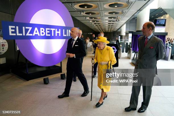 Queen Elizabeth II and Prince Edward, Earl of Wessex mark the Elizabeth line's official opening at Paddington Station on May 17, 2022 in London,...