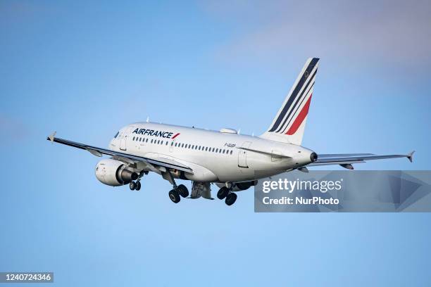 4,623 Air France International Terminal Photos and Premium High Res Pictures - Getty Images 4,623 Air France International Terminal Photos and Premium High Res Pictures - Getty Images