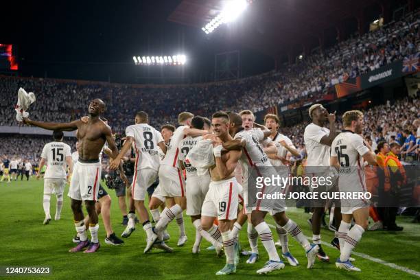 Frankfurt players celebrate after winning the UEFA Europa League final football match between Eintracht Frankfurt and Glasgow Rangers at the Ramon...