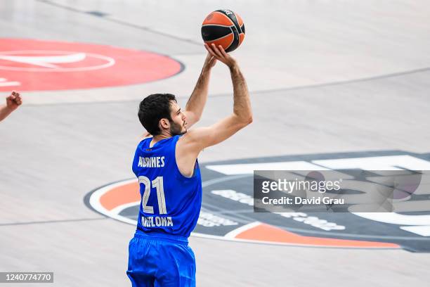 Alex Abrines, #21 of FC Barcelona in action during the 2022 Turkish Airlines EuroLeague Final Four Belgrade Semifinal A match between FC Barcelona v...
