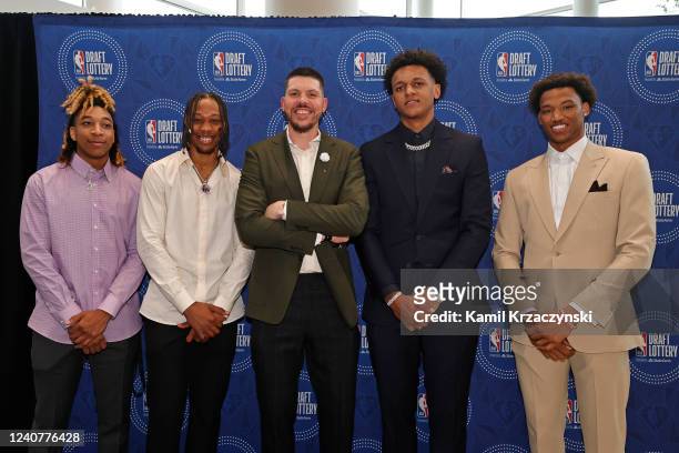 Prospects, JD Davidson, Alondes Williams, former player, Mike Miller, Paolo Banchero and Wendell Moore pose for a photo during the 2022 NBA Draft...