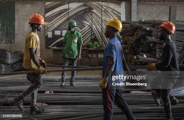 Moving Steel 280 Steel Reinforcement Bar Stock Photos, High-Res Pictures, and Images ...