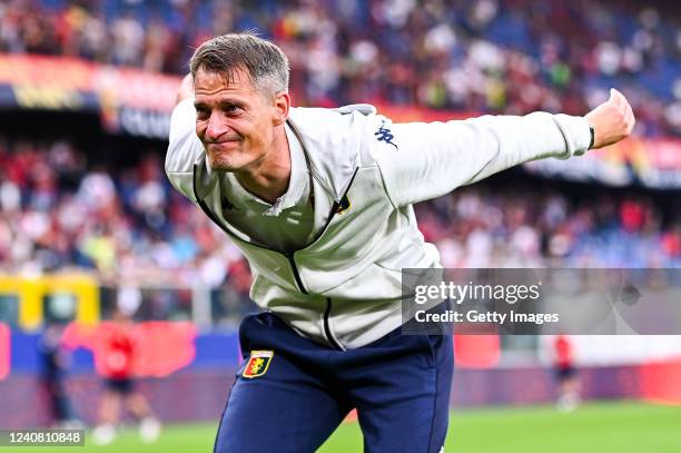 Alexander Blessin head coach of Genoa greets the crowd after the Serie A match between Genoa CFC and Bologna Fc at Stadio Luigi Ferraris on May 21,...
