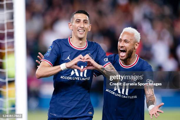 Angel Di Maria of Paris Saint Germain celebrating his goal with his teammate Neymar Junior of Paris Saint Germain during the Ligue 1 Uber Eats match...