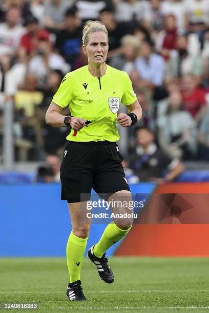 Referee Lina Lehtovaara follows the game during the Women Champions League football match between Barcelona and Olympique Lyonnais at Juventus...