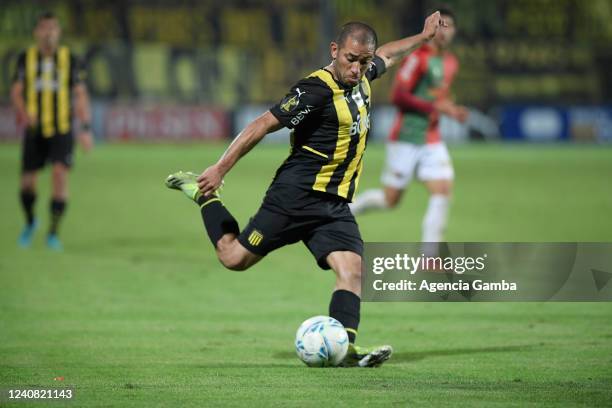 Walter Gargano of Peñarol kicks the ball during the match between Peñarol and Boston River as part of the Primera Division 2022 at Campeon Del Siglo...