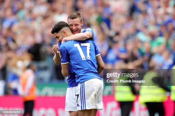 Ayoze Perez of Leicester City celebrates with Jamie Vardy of Leicester City after scoring to make it 3-1 during the Premier League match between...