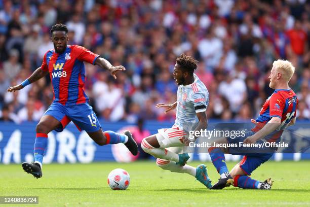 Will Hughes of Crystal Palace and Jeffrey Schlupp of Crystal Palace battles for possession with Fred of Manchester United during the Premier League...