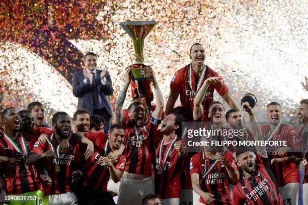 Milan's Italian defender Alessio Romagnoli , AC Milan's Swedish forward Zlatan Ibrahimovic , AC Milan's French forward Olivier Giroud and AC Milan's...