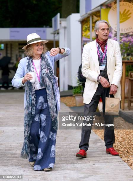 Sinead Cusack and Jeremy Irons during the RHS Chelsea Flower Show press day, at the Royal Hospital Chelsea, London. Picture date: Monday May 23, 2022.