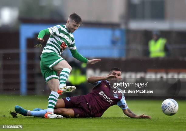 Louth , Ireland - 23 May 2022; Jack Byrne of Shamrock Rovers in action against Luke Heeney of Drogheda United during the SSE Airtricity League...