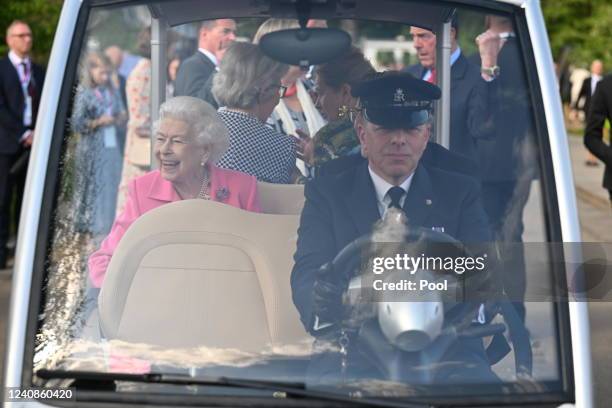 Queen Elizabeth II is given a tour by Keith Weed, President of the Royal Horticultural Society during a visit to The Chelsea Flower Show 2022 at the...