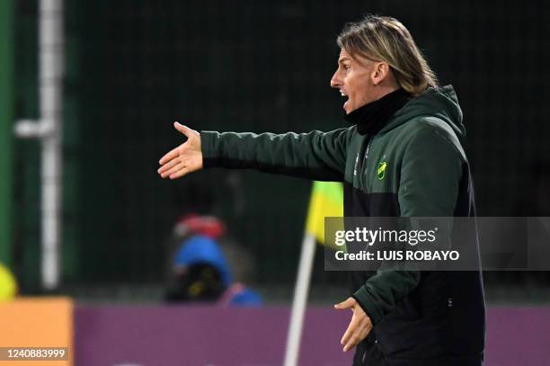 Argentina's Defensa y Justicia coach Sebastian Beccacece gestures during the Copa Sudamericana group stage football match between Argentina's Defensa...