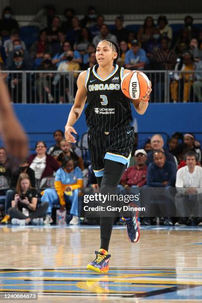 Candace Parker of the Chicago Sky handles the ball during the game against the Indiana Fever on May 24, 2022 at the Gainbridge Fieldhouse in CHICAGO,...