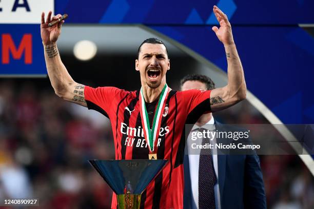 Zlatan Ibrahimovic of AC Milan celebrates during the award ceremony following the Serie A football match between US Sassuolo and AC Milan. AC Milan...