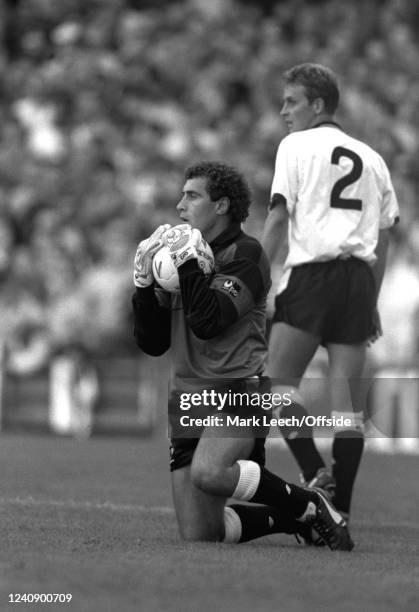 August 1989, Baseball Ground - Division 1, Derby County v Manchester United, Derby County goalkeeper Peter Shilton.