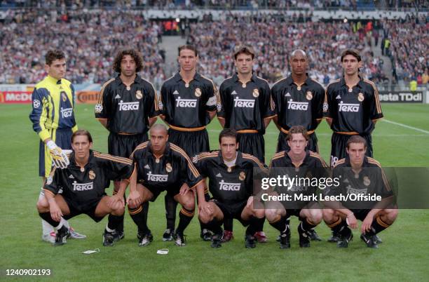 May 2000, Paris, UEFA Champions League Final - Real Madrid CF v Valencia CF, Real Madrid pose for pre-match team group, back: Iker Casillas, Ivan...