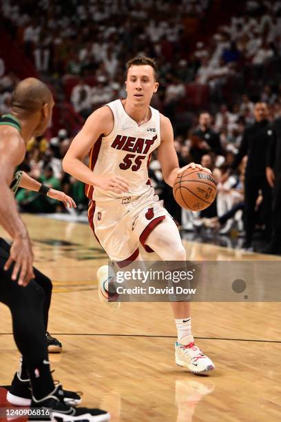 Duncan Robinson of the Miami Heat drives to the basket during Game 5 of the 2022 NBA Playoffs Eastern Conference Finals on May 25, 2022 at FTX Arena...